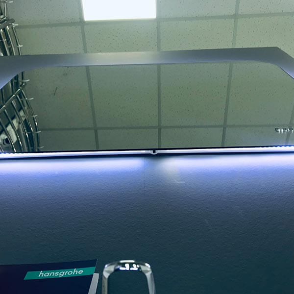 Зеркало с подсветкой AVS Каспий 80х55 см, часы Зеркало с подсветкой AVS Каспий 80х55 см, часы