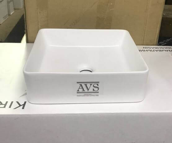 Рукомойник AVS AVS-82179-S-MW 36х36 белый Рукомойник AVS AVS-82179-S-MW 36х36 белый