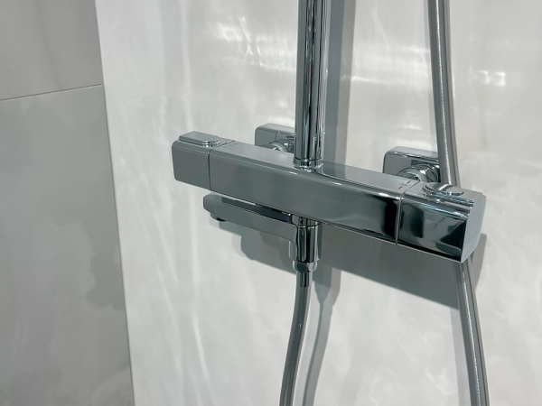 Душевая стойка AVS Rainy хром, со смесителем Душевая стойка AVS Rainy хром, со смесителем