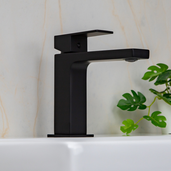 Смеситель для раковины AVS Cube черный матовый