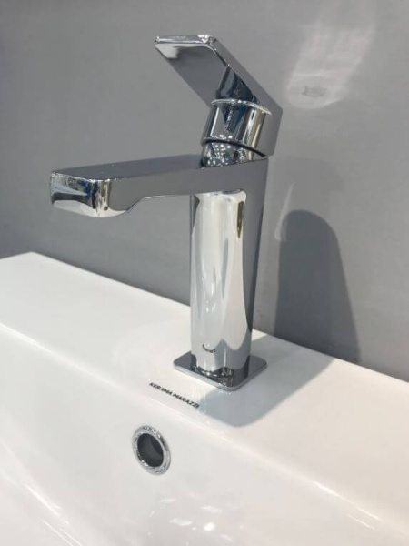 Смеситель для раковины Remer DREAM D10 хром Смеситель для раковины Remer DREAM D10 хром