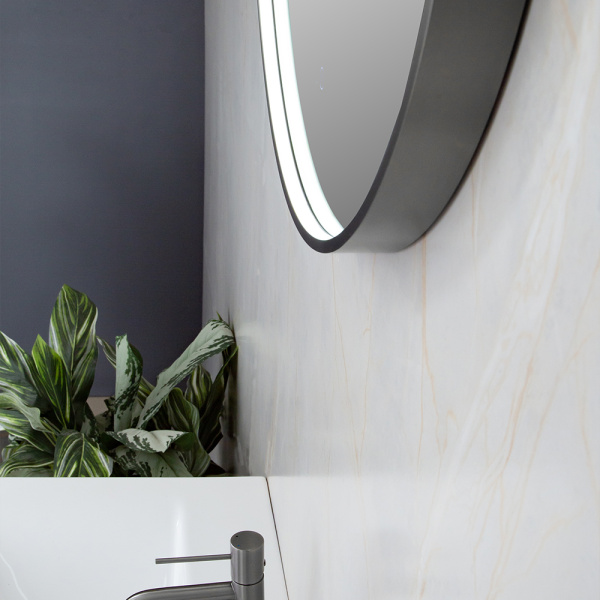 Зеркало с подсветкой AVS AZ 80 см, антипар, оружейная сталь Зеркало с подсветкой AVS AZ 80 см, антипар, оружейная сталь