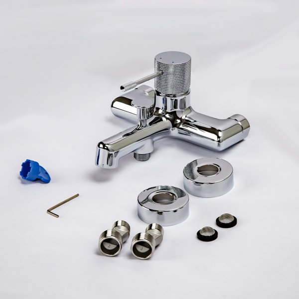 Смеситель для ванны и душа AVS Seeme хром Смеситель для ванны и душа AVS Seeme хром