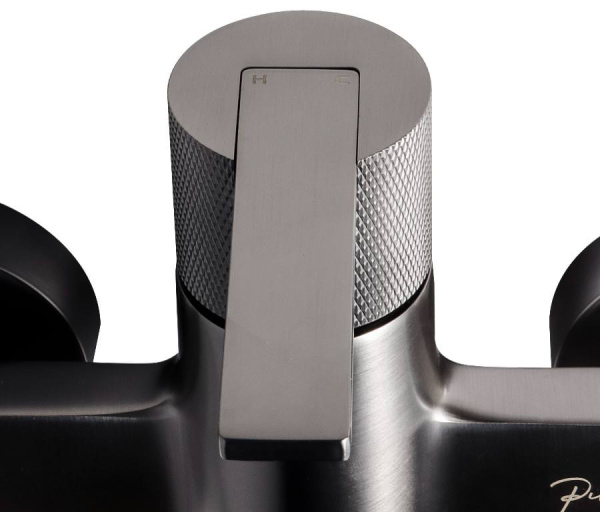 Смеситель для ванны с душем Maxonor Beauty PL3284-9 серый матовый Смеситель для ванны с душем Maxonor Beauty PL3284-9 серый матовый